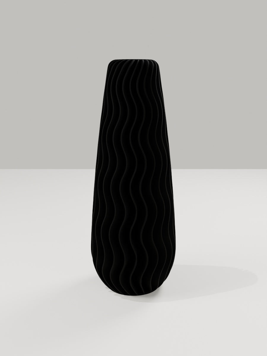 Wave Vase No. 05 in Kohlschwarz – quelia Dekovase aus dem 3D-Druck